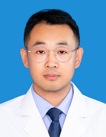 點擊照片，查看專家專長、出診時間